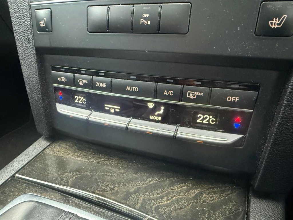 Used Mercedes-Benz E Class 2011 for sale - 77341519: Photo 24