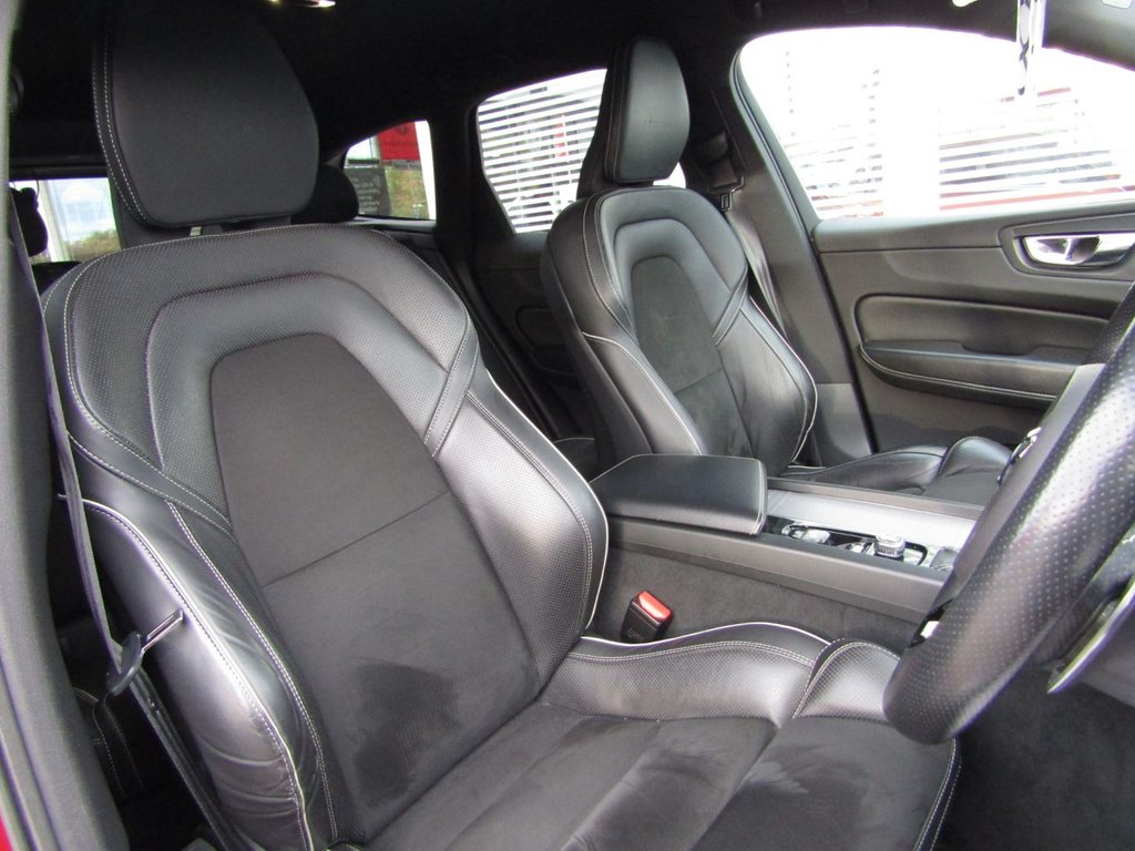 Used Volvo XC60 2018 for sale - 76356385: Photo 11