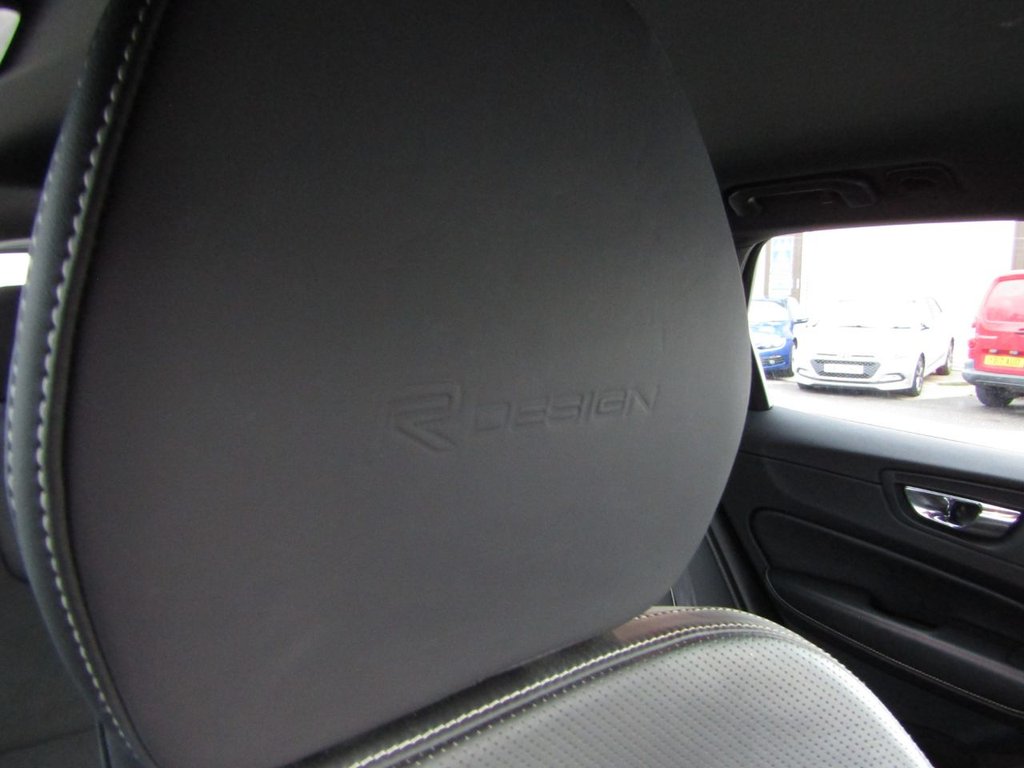 Used Volvo XC60 2018 for sale - 76356385: Photo 12