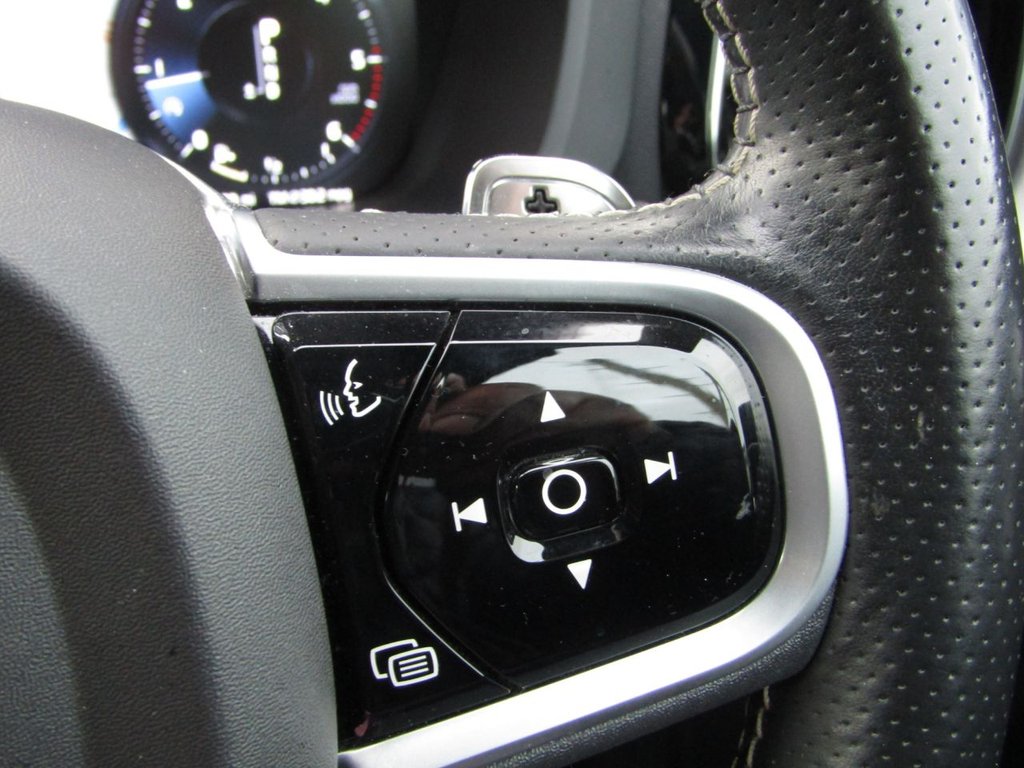 Used Volvo XC60 2018 for sale - 76356385: Photo 42
