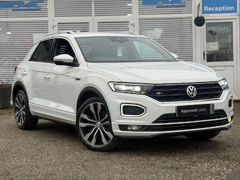 Used Volkswagen T-Roc 2018 for sale - 77407747: Photo
