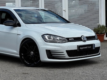 Used Volkswagen Golf 2016 for sale - 79607804: Photo