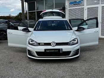 Used Volkswagen Golf 2016 for sale - 79607804: Photo