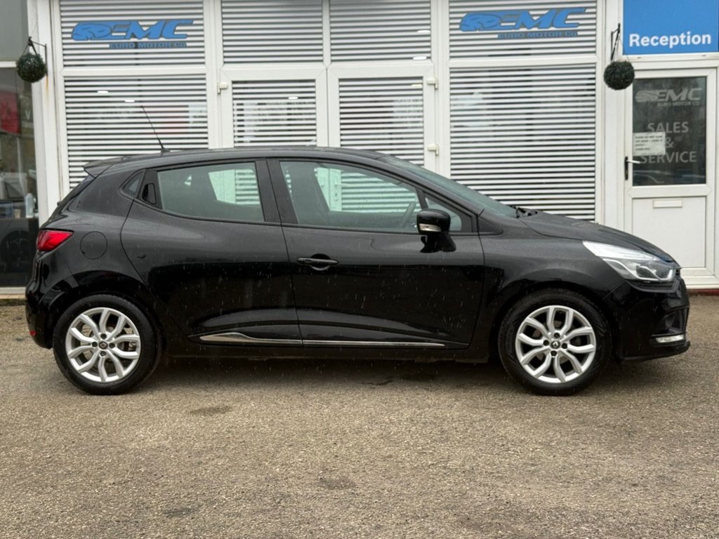 Used Renault Clio 2018 for sale - 77849848: Photo 2