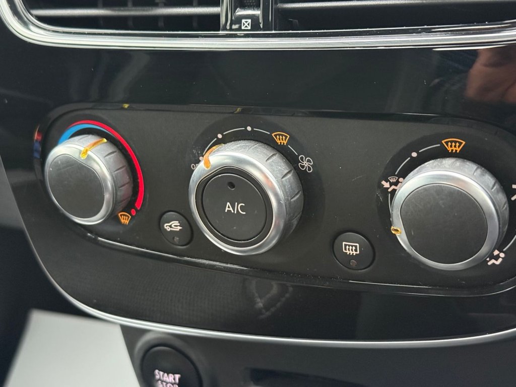 Used Renault Clio 2018 for sale - 77849848: Photo 23