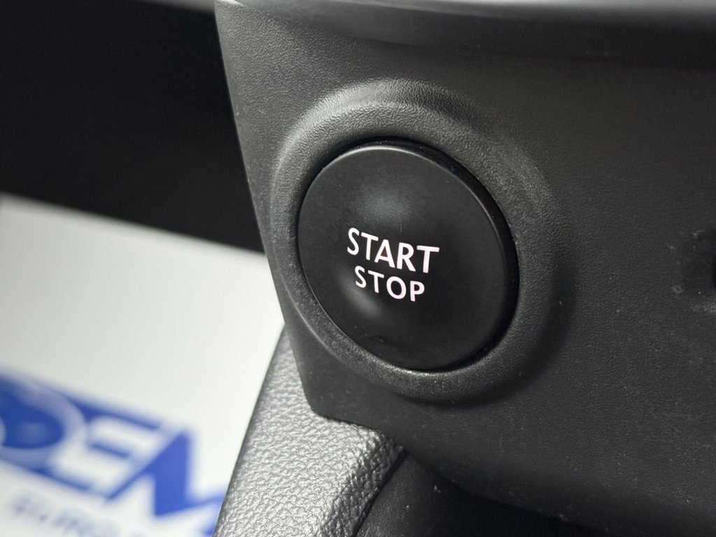 Used Renault Clio 2018 for sale - 77849848: Photo 24