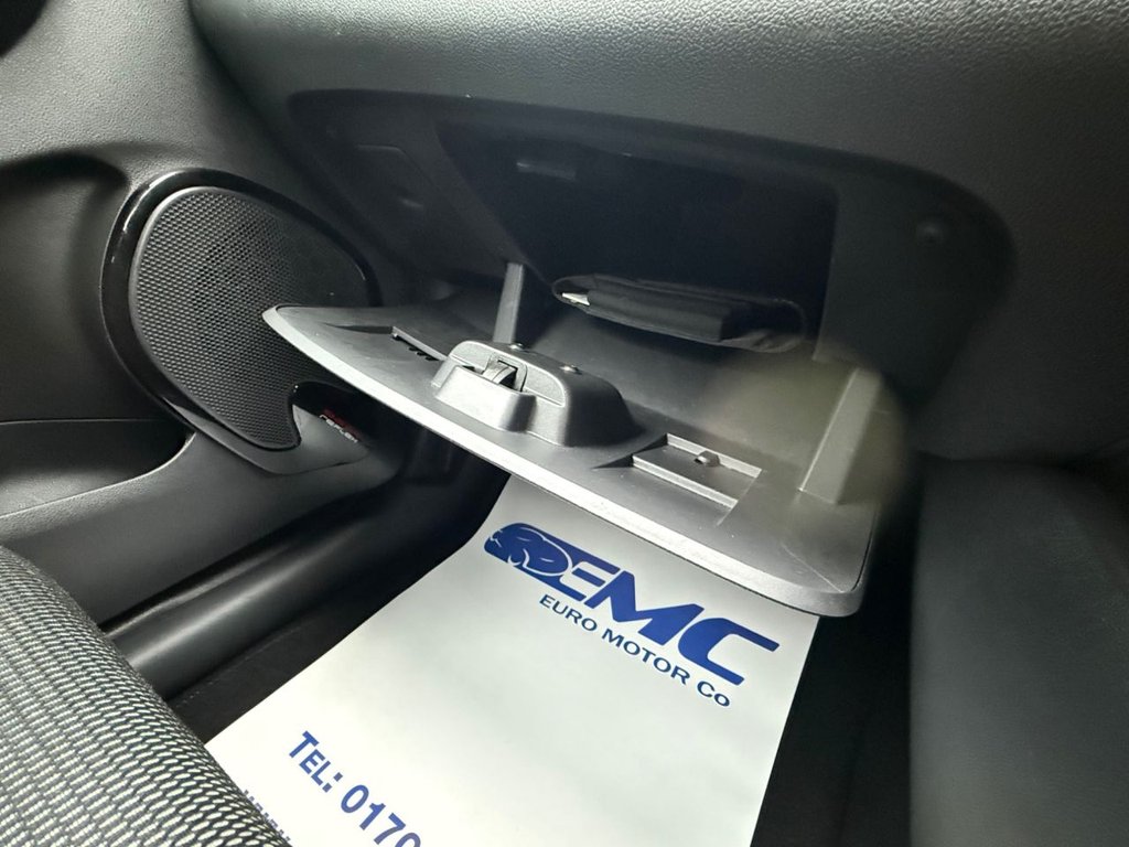 Used Renault Clio 2018 for sale - 77849848: Photo 27