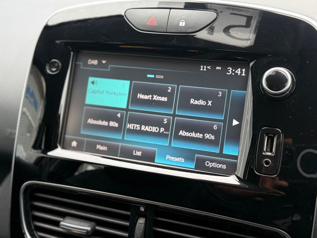 Used Renault Clio 2018 for sale - 77849848: Photo 30