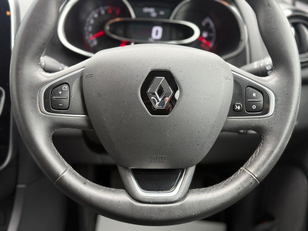 Used Renault Clio 2018 for sale - 77849848: Photo 41