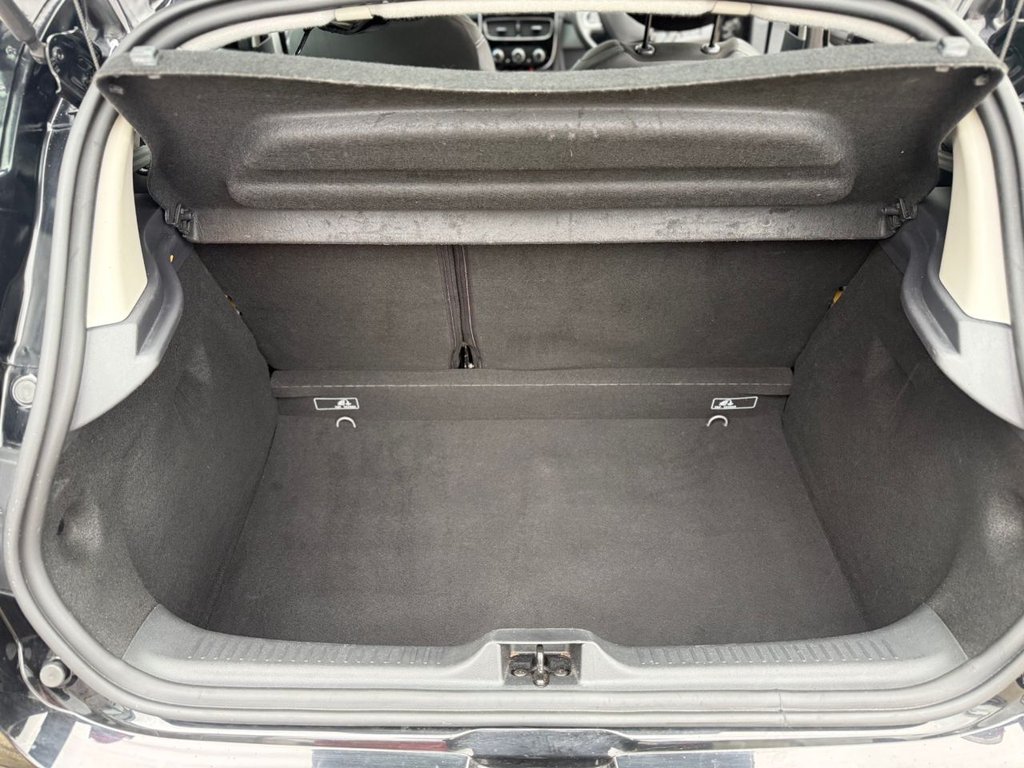 Used Renault Clio 2018 for sale - 77849848: Photo 43