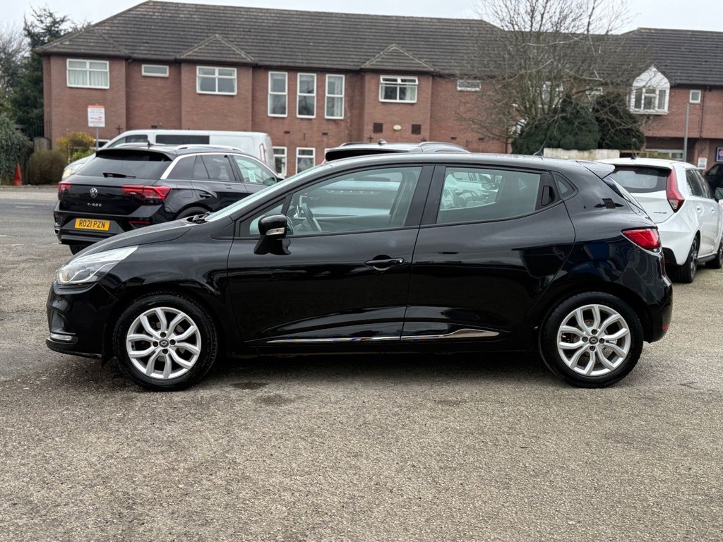Used Renault Clio 2018 for sale - 77849848: Photo 5