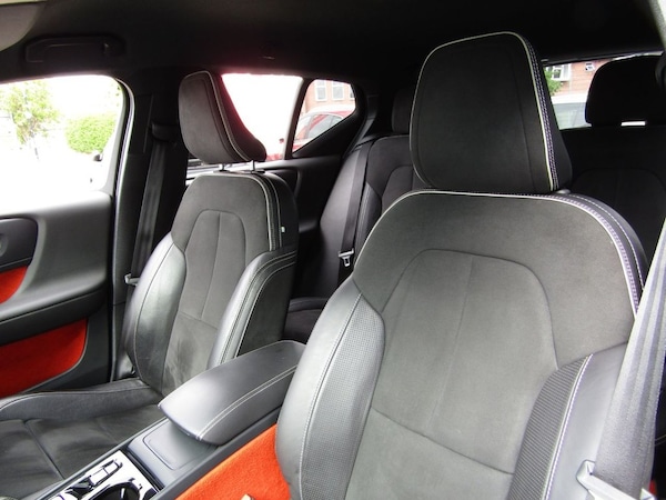 Used Volvo XC40 2018 for sale - 74649687: Photo 26