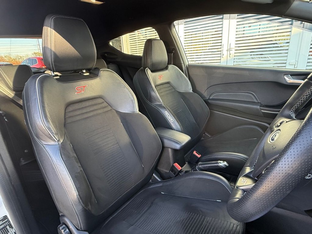 Used Ford Fiesta 2018 for sale - 76654614: Photo 10