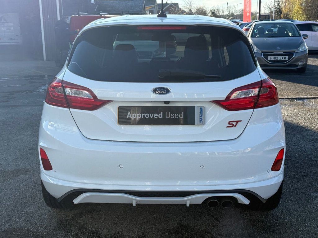 Used Ford Fiesta 2018 for sale - 76654614: Photo 8