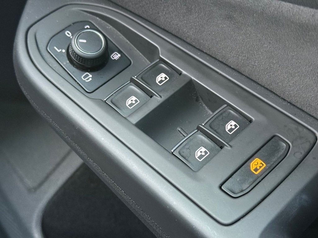 Used Volkswagen Golf 2023 for sale - 77820587: Photo 38