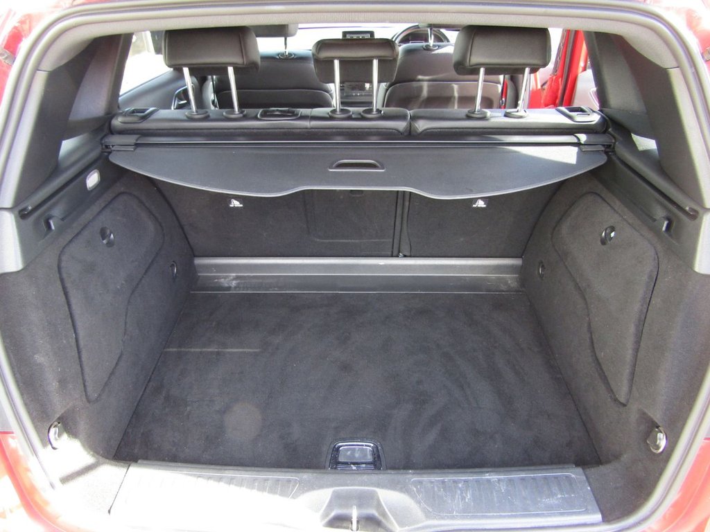 Used Mercedes-Benz B Class 2014 for sale - 76558583: Photo 37