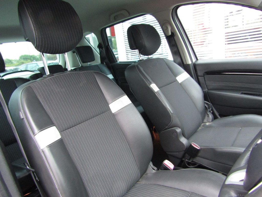 Used Renault Scenic 2011 for sale - 76333434: Photo 11
