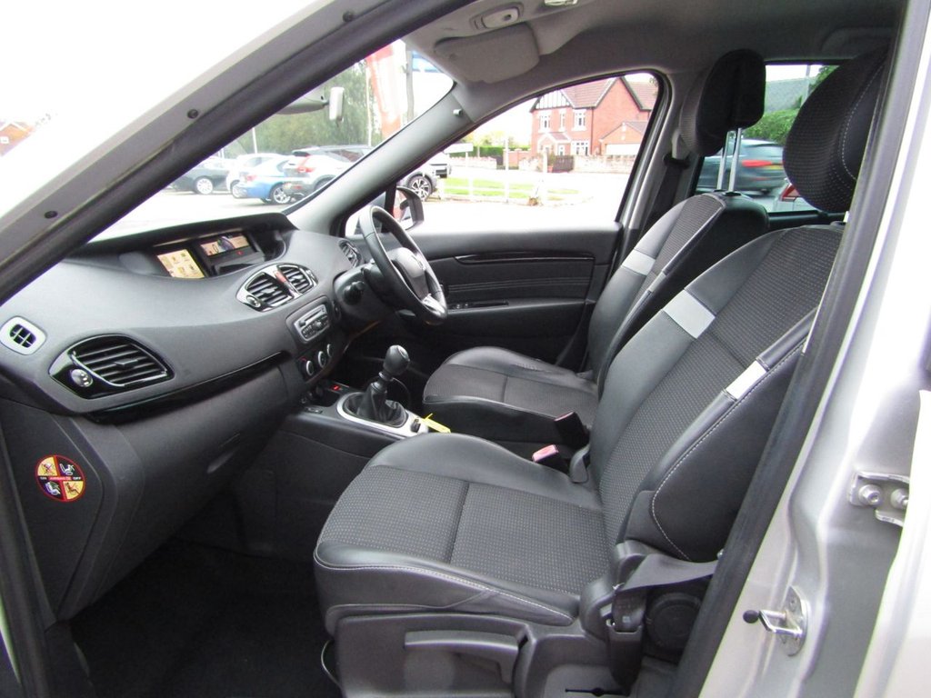 Used Renault Scenic 2011 for sale - 76333434: Photo 23