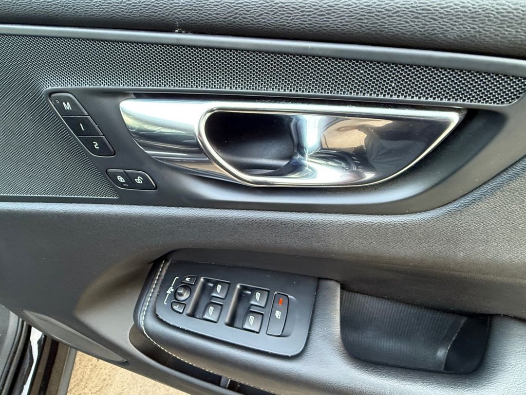 Used Volvo XC60 2019 for sale - 76642158: Photo 32