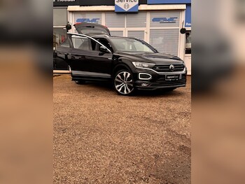 Used Volkswagen T-Roc 2021 for sale - 77200473: Photo