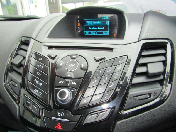 Used Ford Fiesta 2015 for sale - 75347099: Photo 29