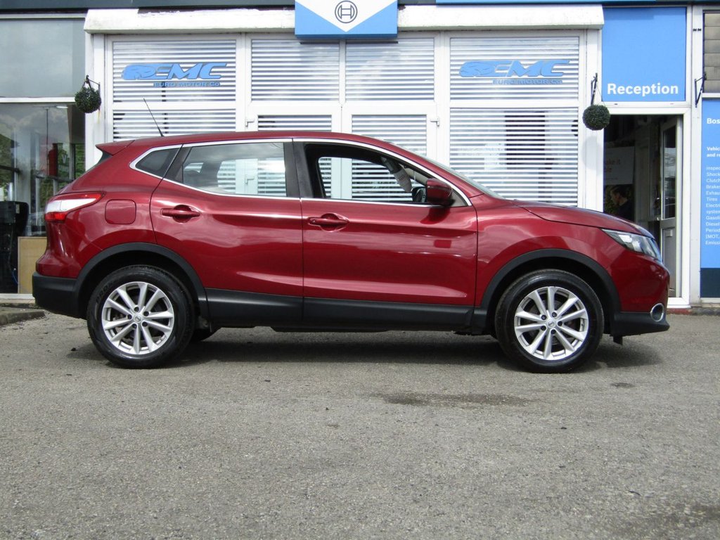 Used Nissan Qashqai 2016 for sale - 76973392: Photo 2
