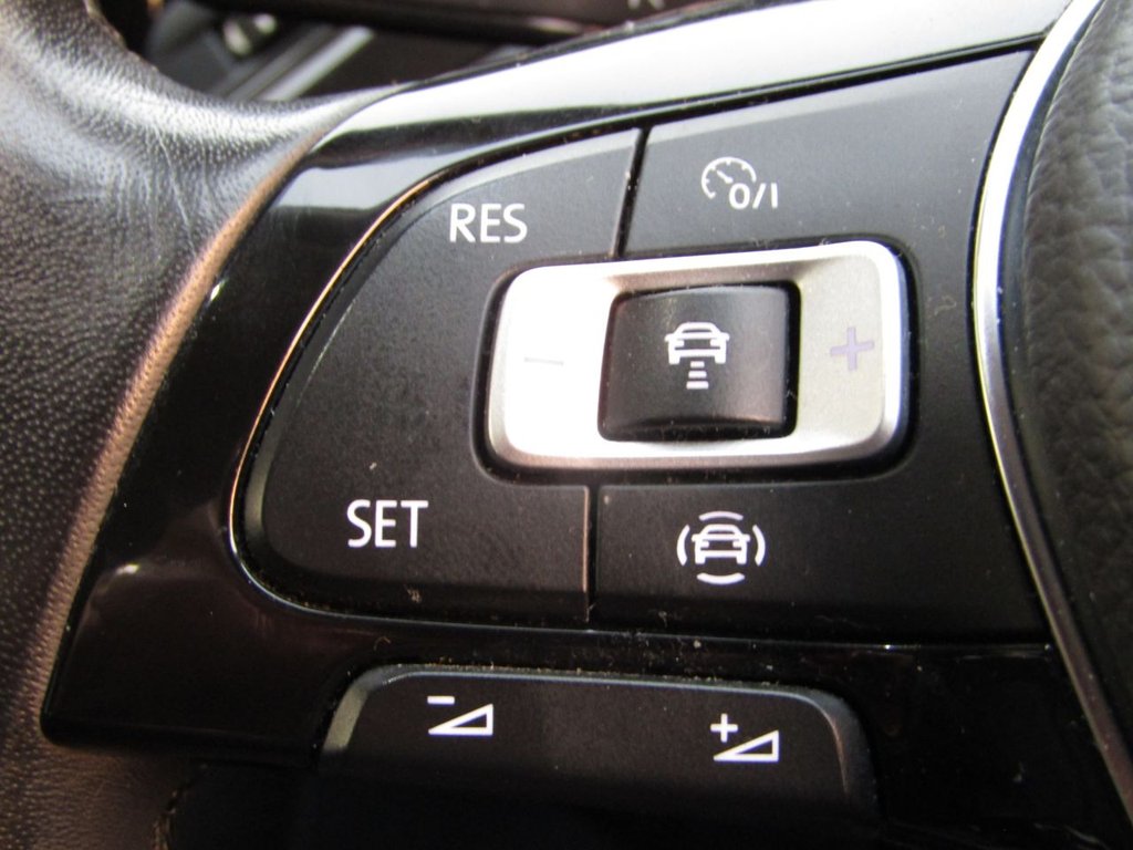 Used Volkswagen T-Roc 2019 for sale - 76509509: Photo 42