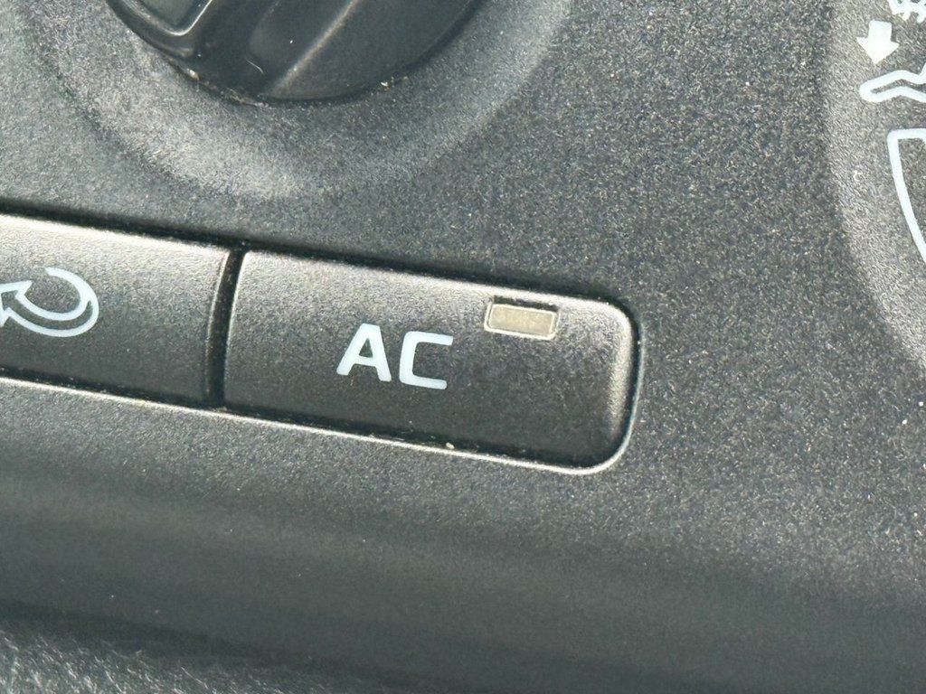 Used Skoda Fabia 2013 for sale - 77275654: Photo 31