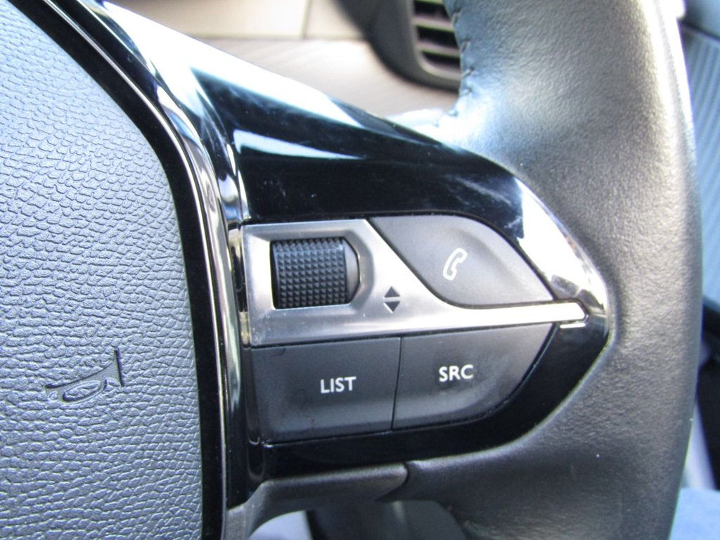 Used Peugeot 2008 2023 for sale - 76367637: Photo 44