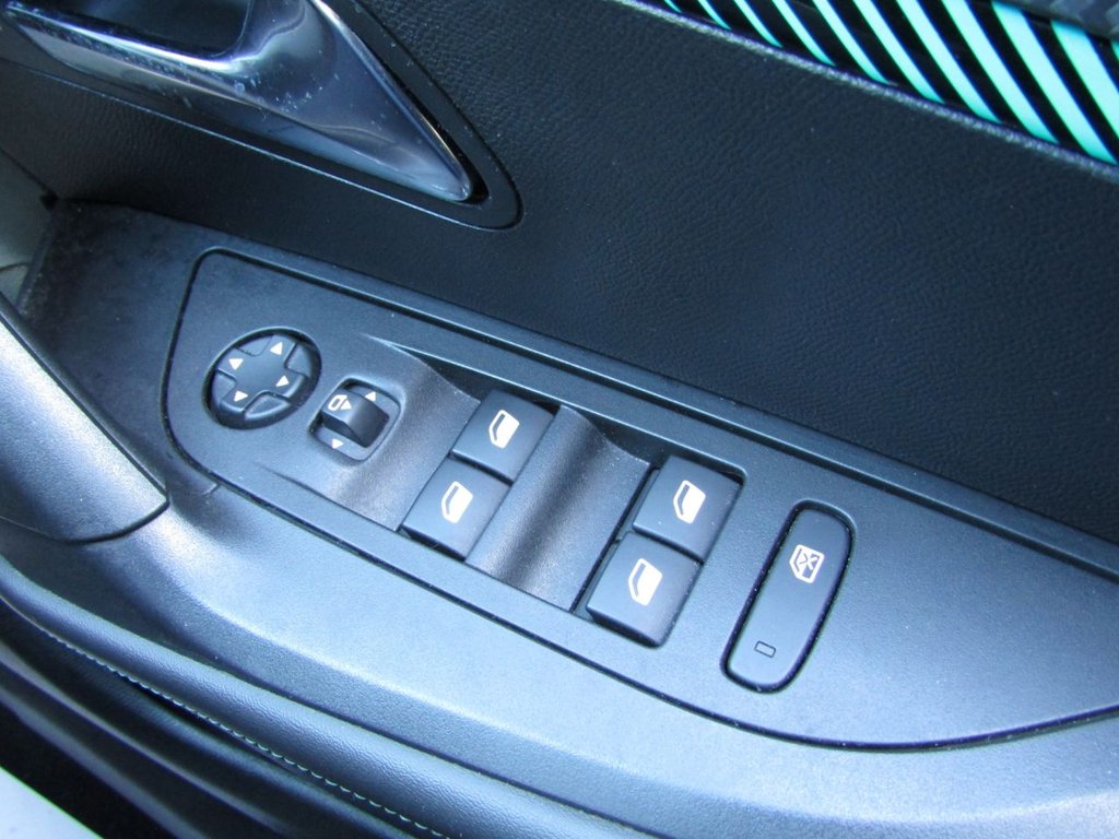 Used Peugeot 2008 2023 for sale - 76367637: Photo 47