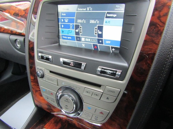 Used Jaguar XK 2011 for sale - 73888388: Photo 31