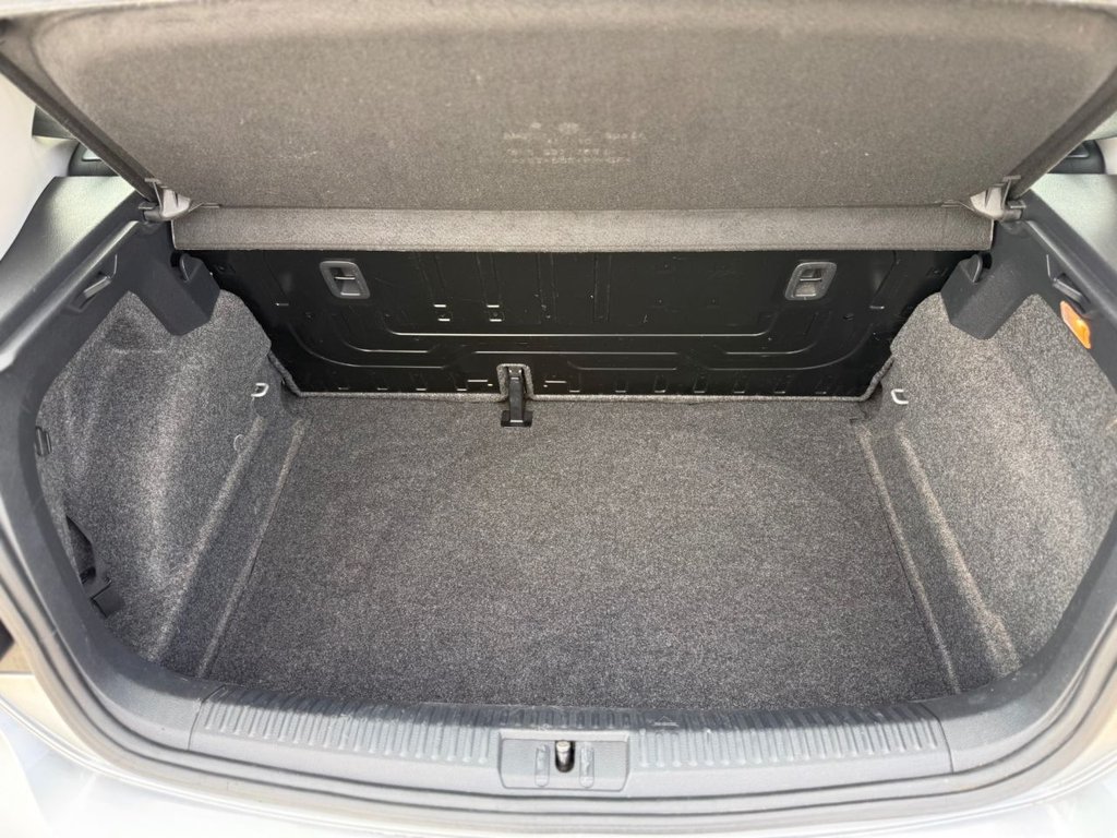 Used Volkswagen Polo 2010 for sale - 78153503: Photo 36