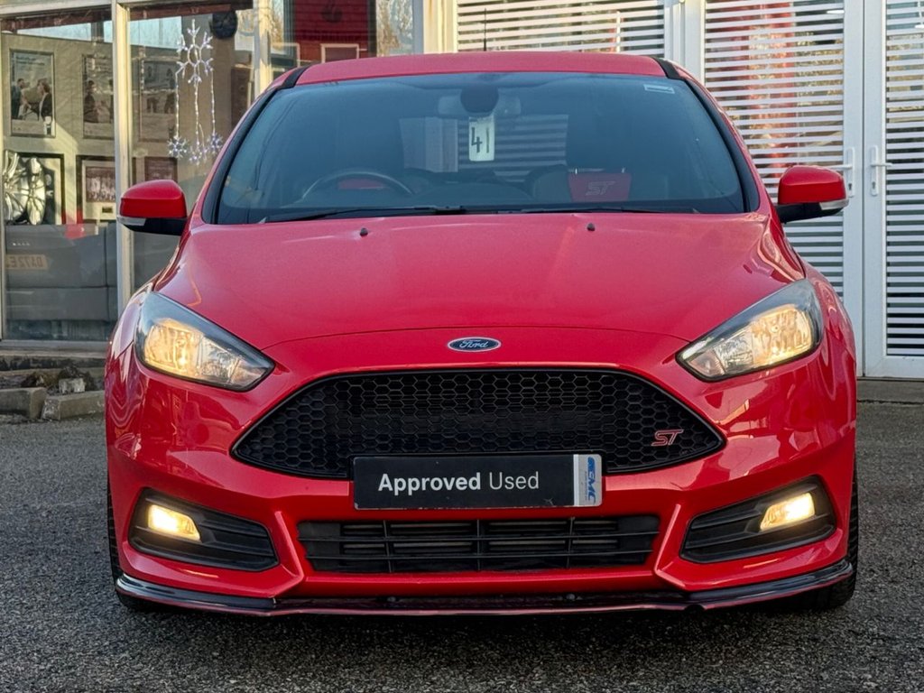 Used Ford Focus 2015 for sale - 77007329: Photo 3
