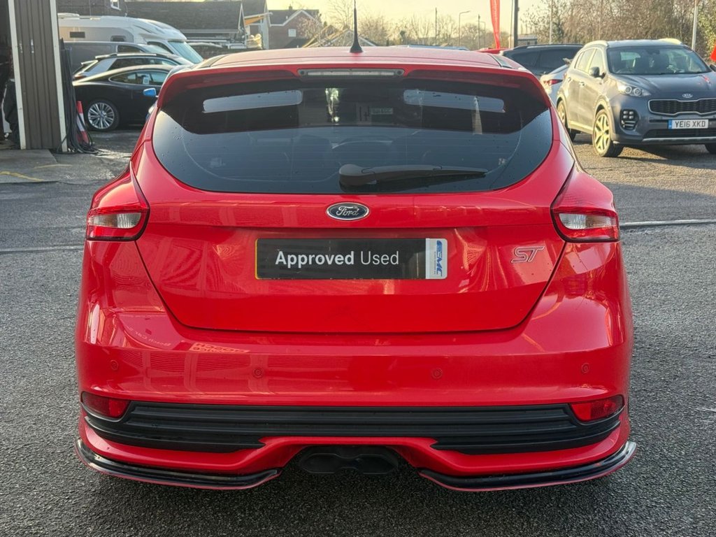 Used Ford Focus 2015 for sale - 77007329: Photo 9