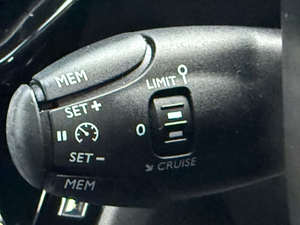 Used Peugeot 208 2023 for sale - 76848055: Photo 40