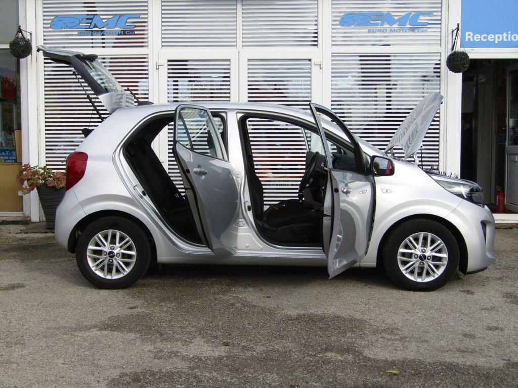 Used Kia Picanto 2021 for sale - 76345136: Photo 6