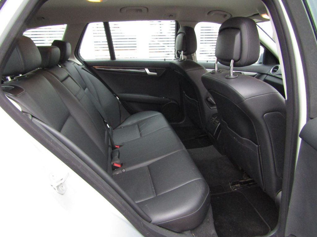 Used Mercedes-Benz C Class 2014 for sale - 76469846: Photo 16