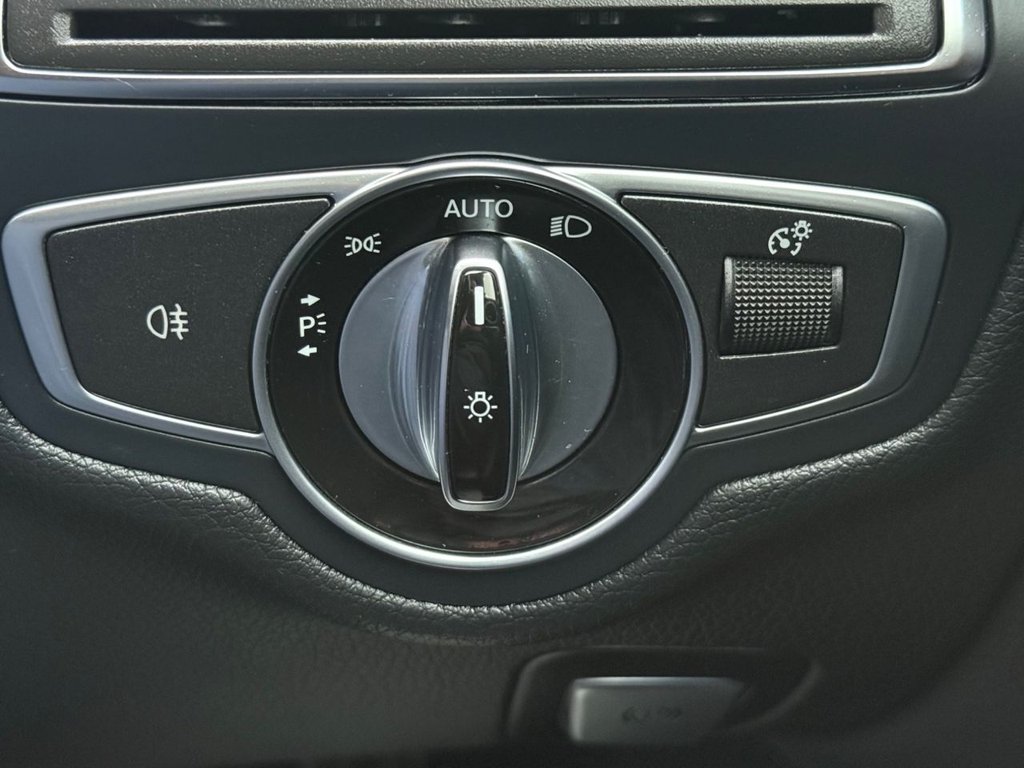 Used Mercedes-Benz C Class 2017 for sale - 76848335: Photo 40