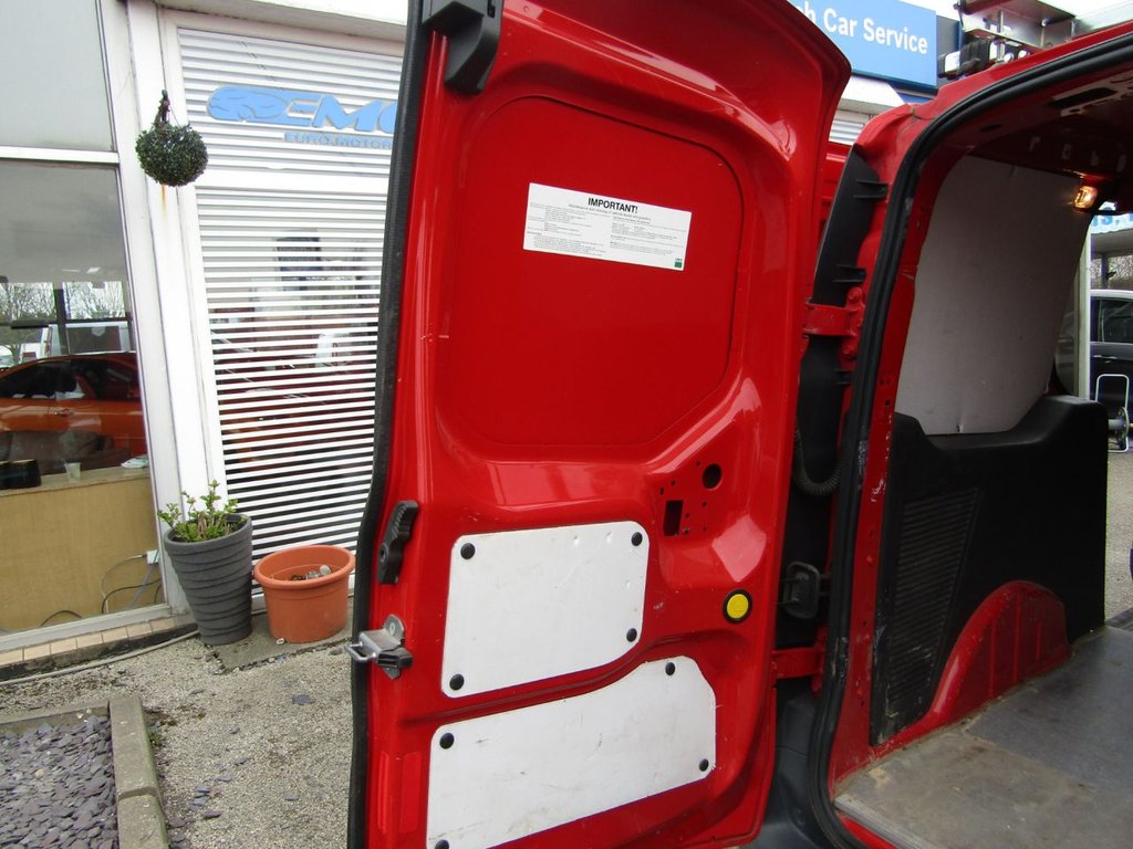 Used Ford Transit Connect 2014 for sale - 76820642: Photo 25