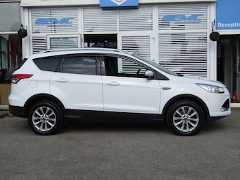 Used Ford Kuga 2015 for sale - 75642104: Photo