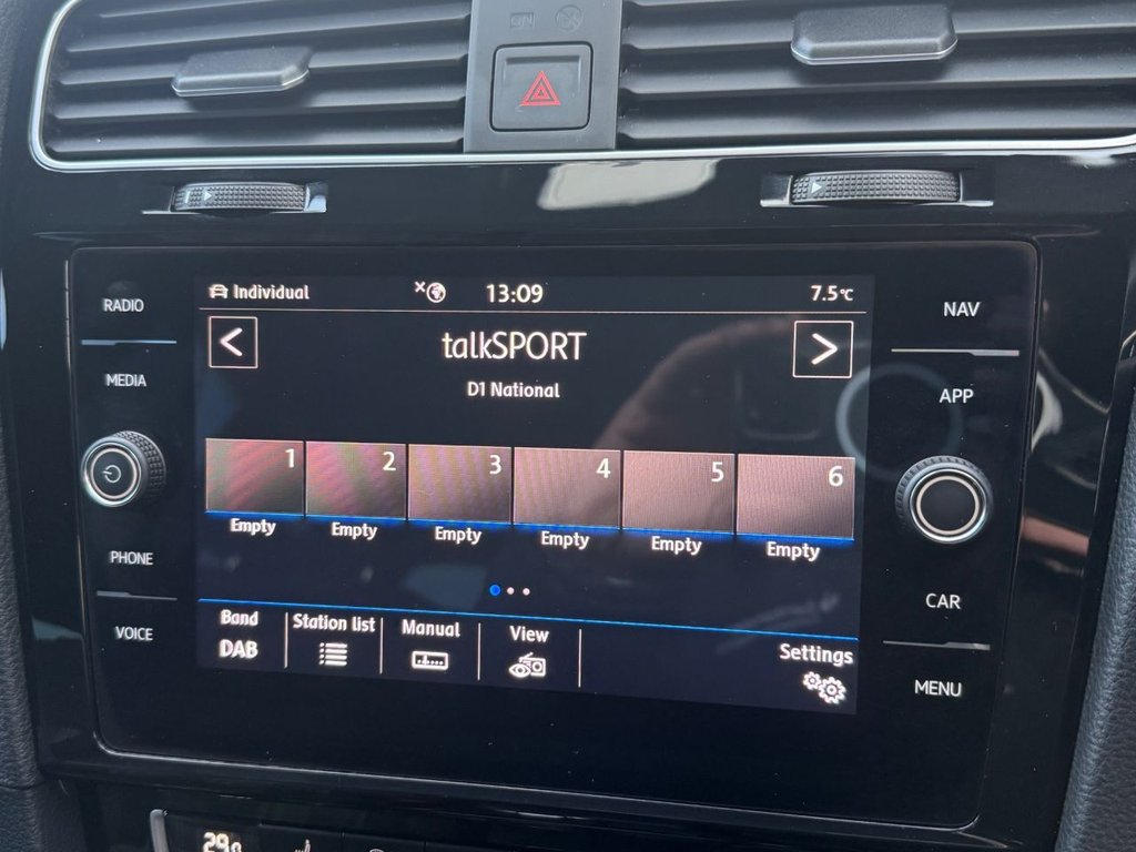 Used Volkswagen Golf 2019 for sale - 77498604: Photo 39