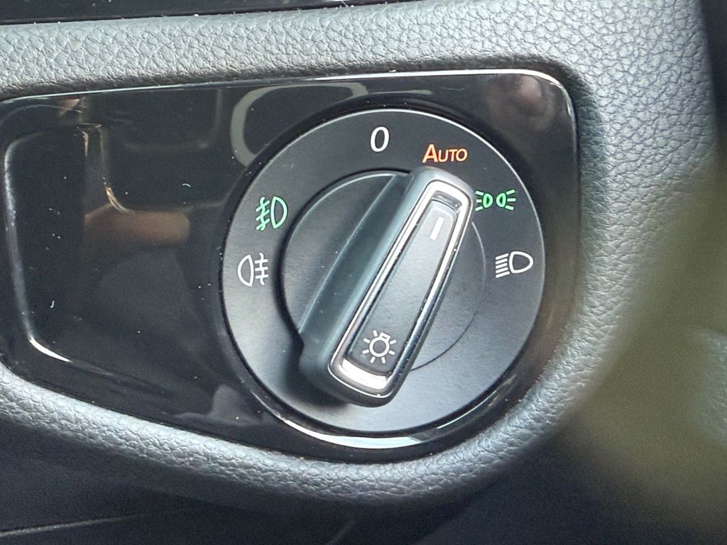 Used Volkswagen Golf 2019 for sale - 77498604: Photo 46