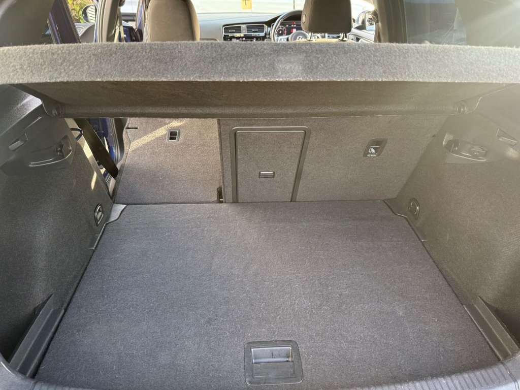 Used Volkswagen Golf 2019 for sale - 77498604: Photo 50