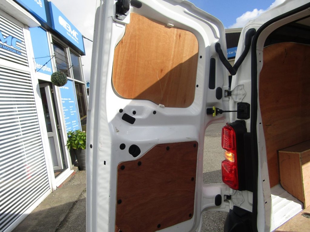 Used Vauxhall Vivaro 2021 for sale - 76210523: Photo 12