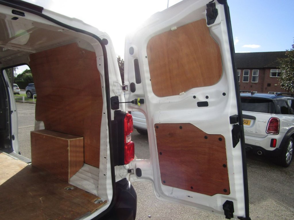 Used Vauxhall Vivaro 2021 for sale - 76210523: Photo 13