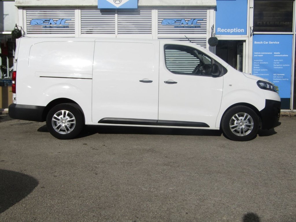 Used Vauxhall Vivaro 2021 for sale - 76210523: Photo 2