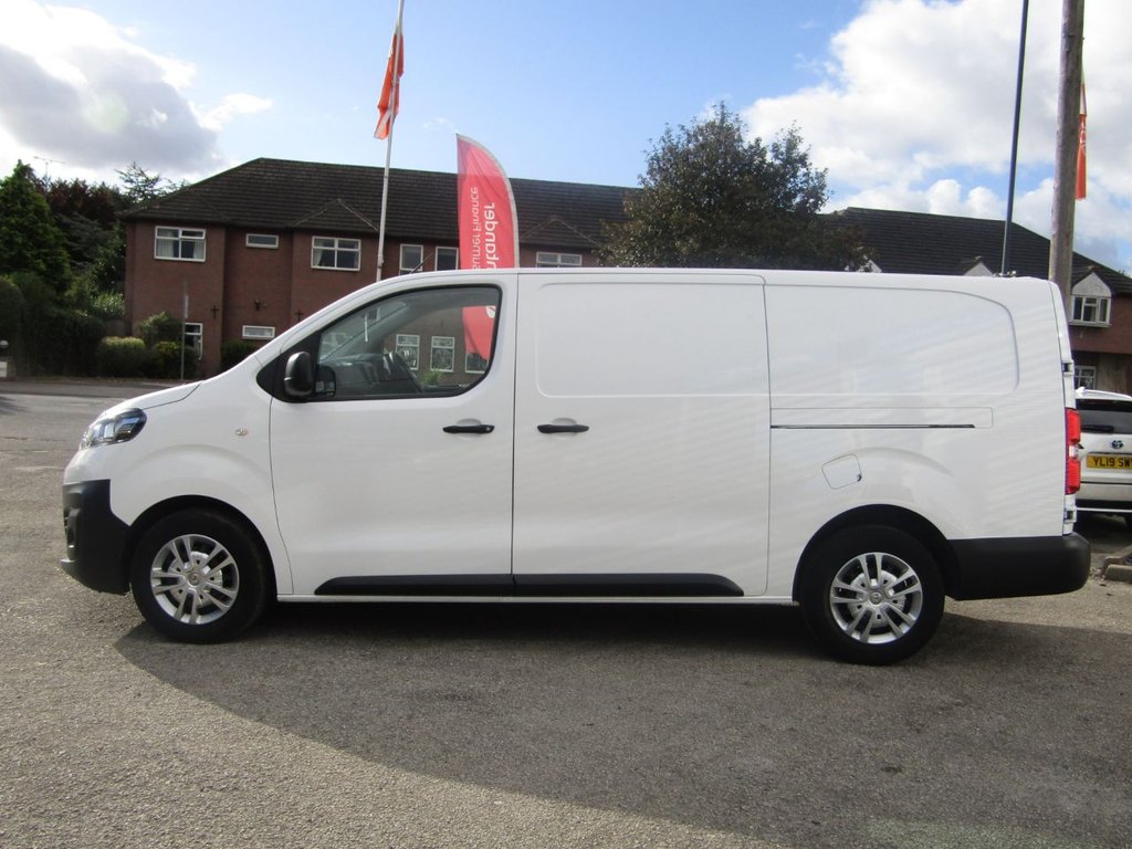 Used Vauxhall Vivaro 2021 for sale - 76210523: Photo 5