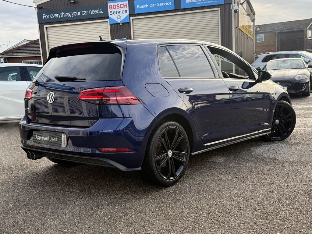Used Volkswagen Golf 2019 for sale - 76962232: Photo 10