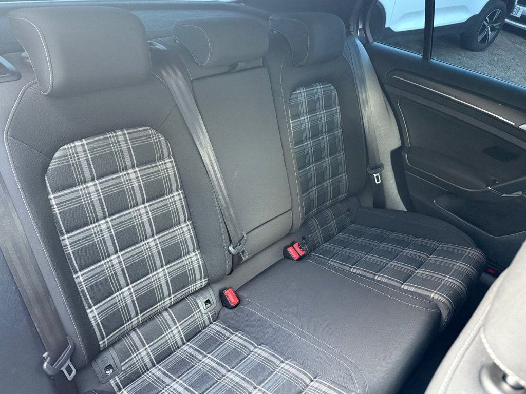 Used Volkswagen Golf 2019 for sale - 76962232: Photo 16