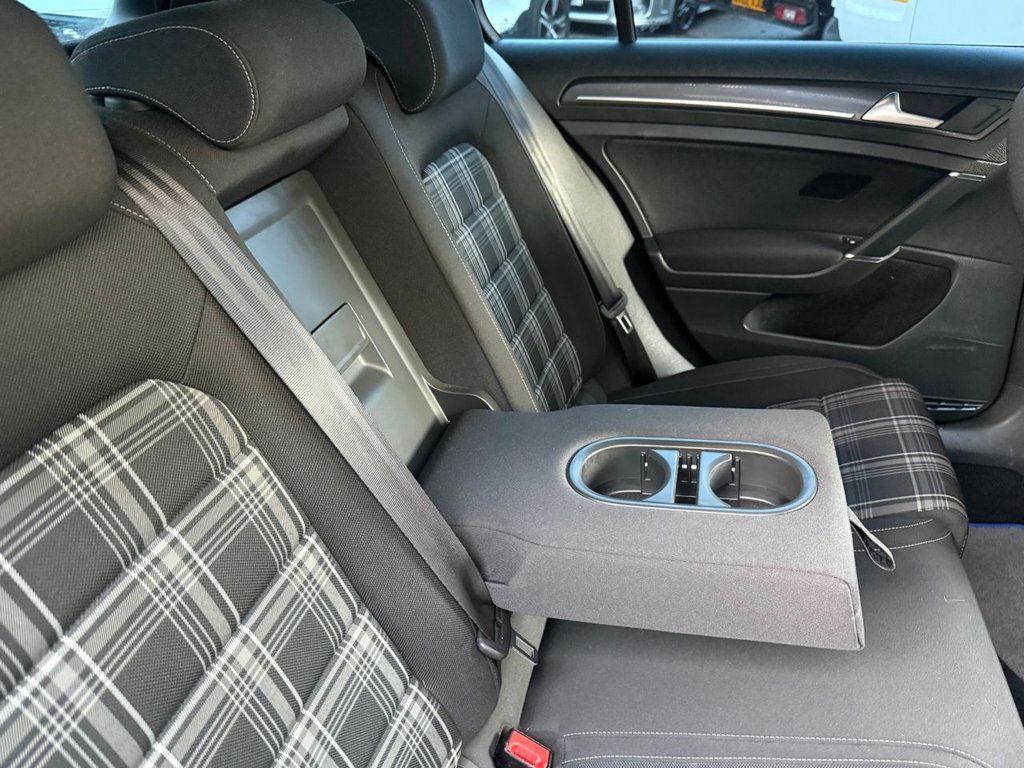 Used Volkswagen Golf 2019 for sale - 76962232: Photo 18